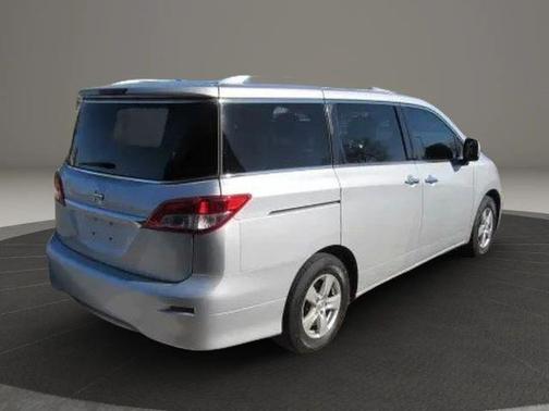 2016 Nissan Quest SV