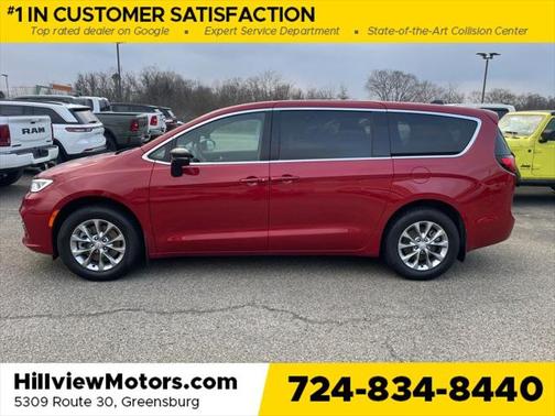 2026 Chrysler Pacifica Select AWD