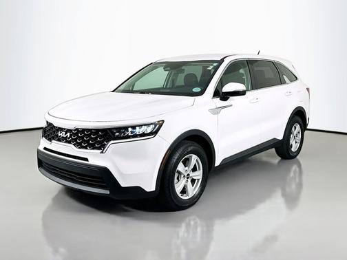 2022 Kia Sorento LX