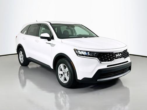 2022 Kia Sorento LX