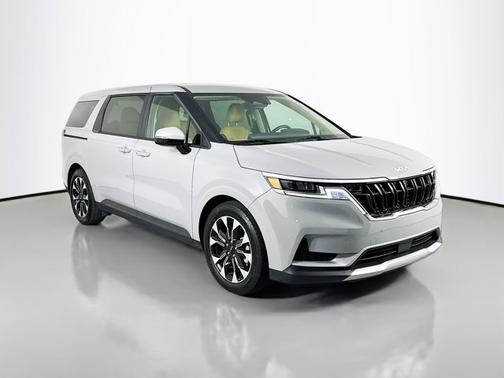 2024 Kia Carnival EX
