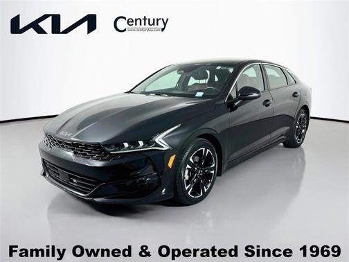 Ebony Black 2024 Kia K5 GT-Line
