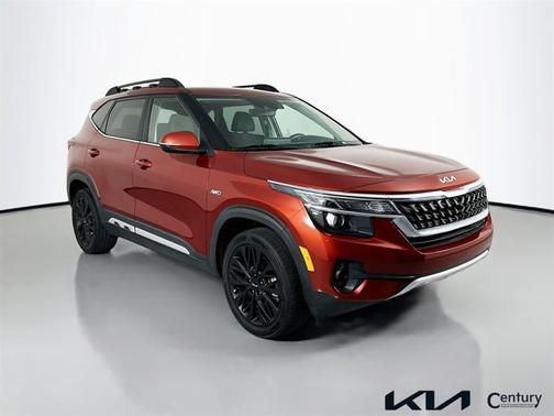 2022 Kia Seltos Nightfall