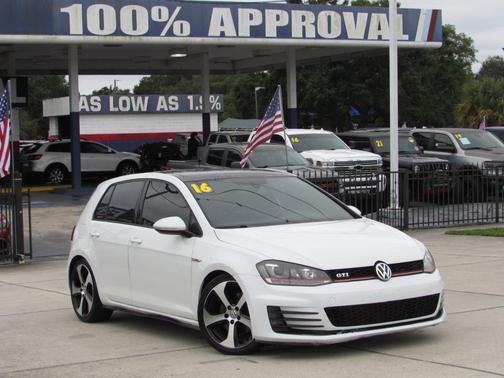 2016 Volkswagen Golf GTI 2.0T SE 4-Door