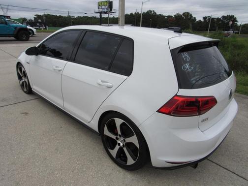 2016 Volkswagen Golf GTI 2.0T SE 4-Door