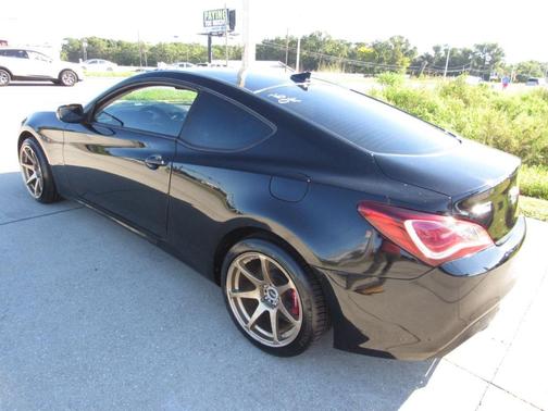 2011 Hyundai Genesis Coupe 2.0T R-Spec