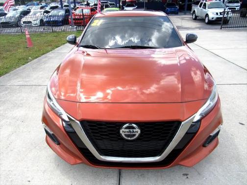 2021 Nissan Altima SR FWD