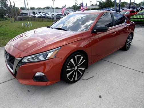 2021 Nissan Altima SR FWD