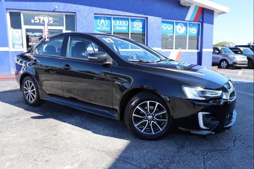 2017 Mitsubishi Lancer ES