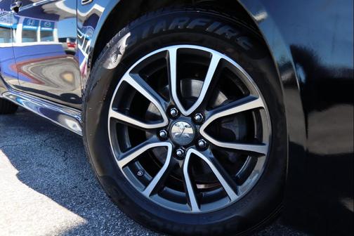 2017 Mitsubishi Lancer ES