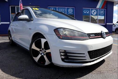 2016 Volkswagen Golf GTI 2.0T SE 4-Door