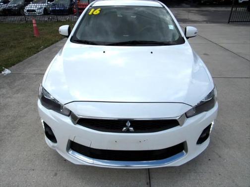 2016 Mitsubishi Lancer ES