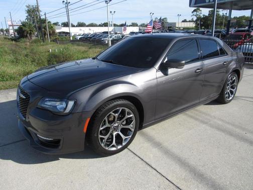 2018 Chrysler 300 S