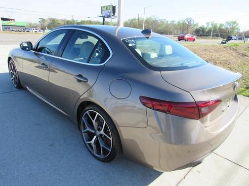 2019 Alfa Romeo Giulia Ti
