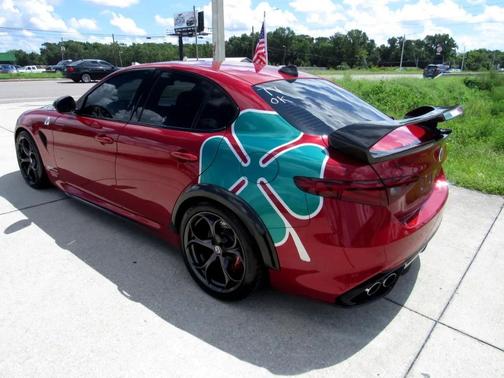 2017 Alfa Romeo Giulia Quadrifoglio