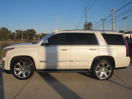 2018 Cadillac Escalade Luxury