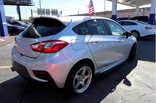 2018 Chevrolet Cruze LT