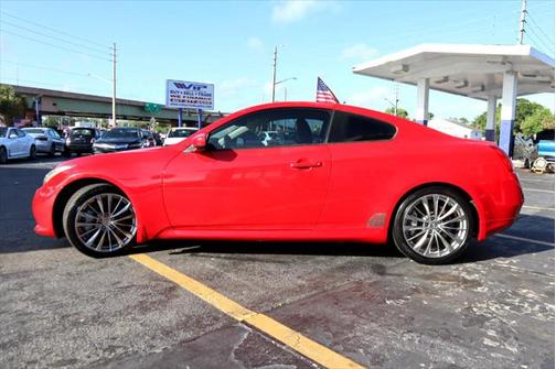 2013 INFINITI G37 Journey