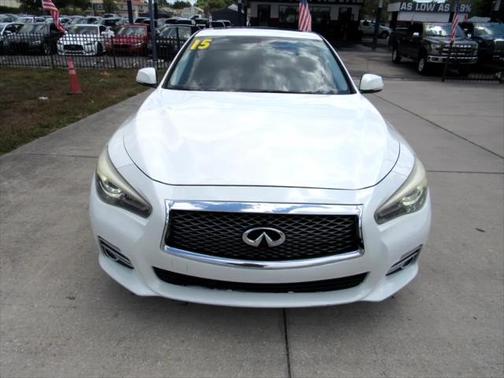 2015 INFINITI Q50 Premium