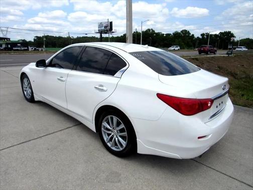2015 INFINITI Q50 Premium