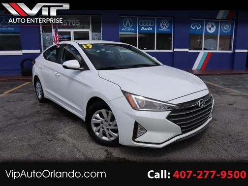 2019 Hyundai ELANTRA SE