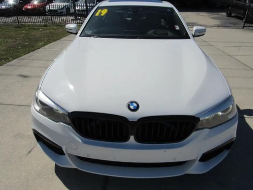 Alpine White 2019 BMW 540 540i Sedan