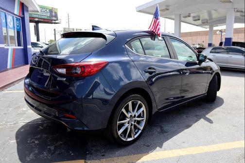 2018 Mazda Mazda3 Touring