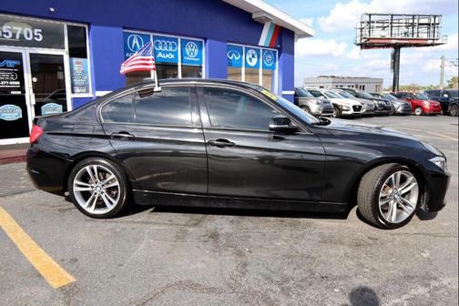 2013 BMW 328 4dr Sdn 328i RWD