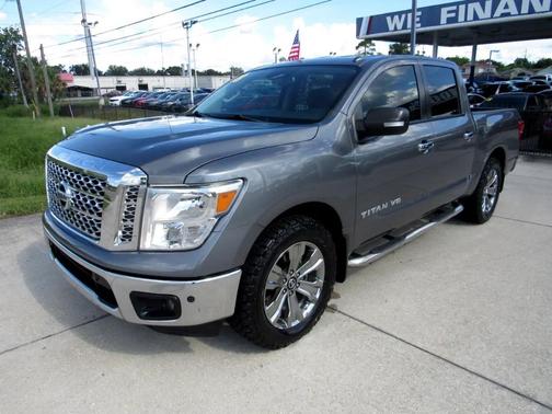 2018 Nissan Titan SV