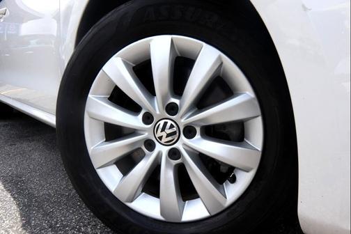 2015 Volkswagen Passat 1.8T S