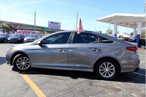 2019 Hyundai SONATA SE