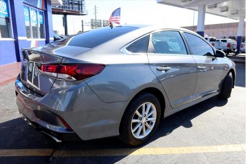 2019 Hyundai SONATA SE