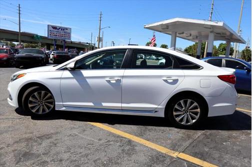 2016 Hyundai SONATA Sport