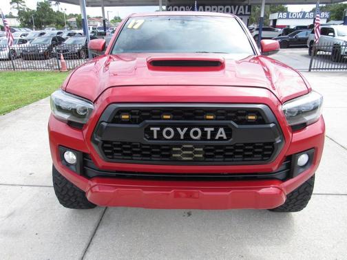 2017 Toyota Tacoma TRD Sport
