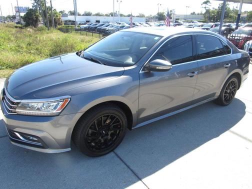 2018 Volkswagen Passat 2.0T SE