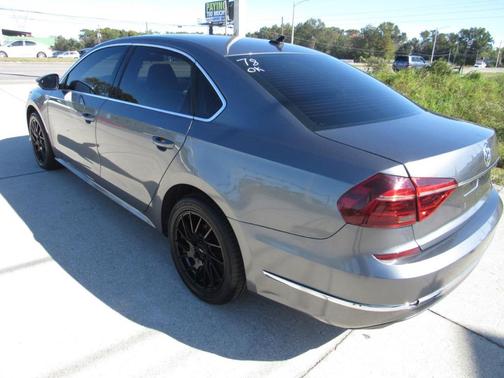 2018 Volkswagen Passat 2.0T SE