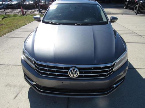 2018 Volkswagen Passat 2.0T SE