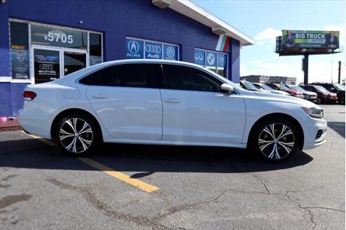2021 Volkswagen Passat 2.0T SE