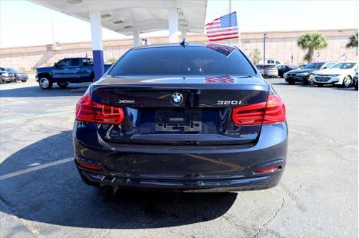 2017 BMW 320 i
