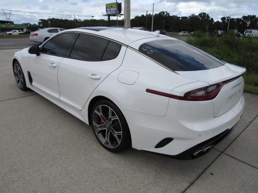 2019 Kia Stinger GT1