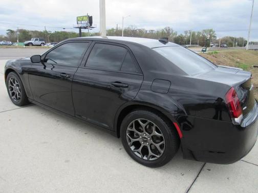 2016 Chrysler 300 S
