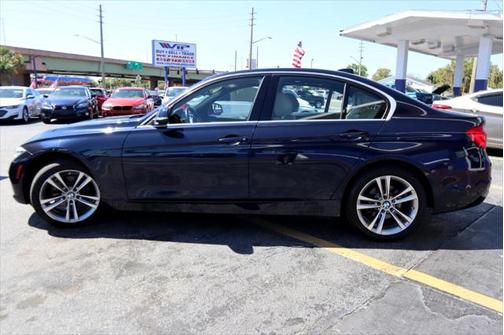 2017 BMW 330 330i Sedan