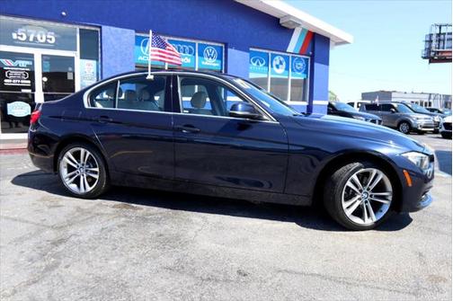 2017 BMW 330 330i Sedan