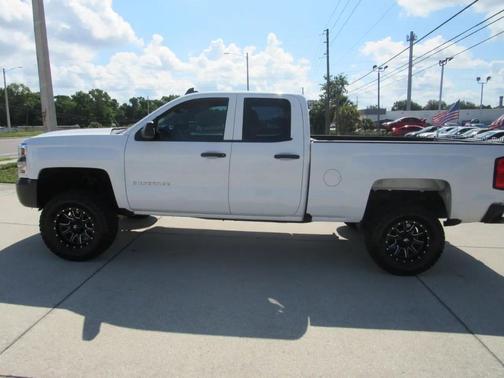 Summit White 2017 Chevrolet Silverado 1500 WT