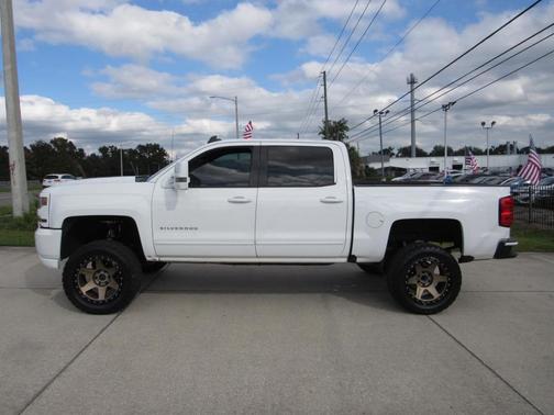 2017 Chevrolet Silverado 1500 2LT