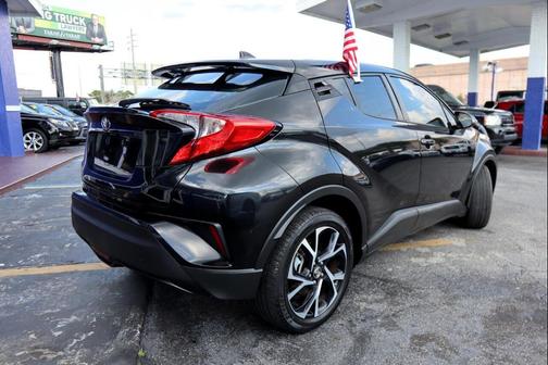 2018 Toyota C-HR XLE Premium