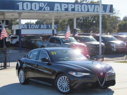 2021 Alfa Romeo Giulia Base