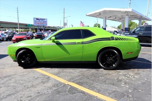 2017 Dodge Challenger SXT