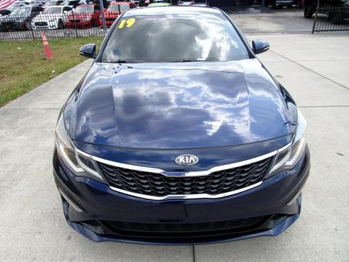 2019 Kia Optima LX