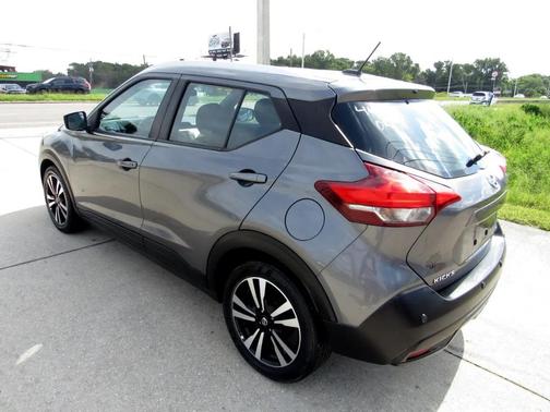 2020 Nissan Kicks SV